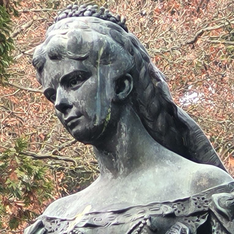 Pomnik cesarzowej Elżbiety - Alžbeta (Sissi)