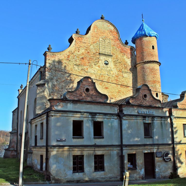 Lesko - town hall, castle, synagogue and Jewish cemetery