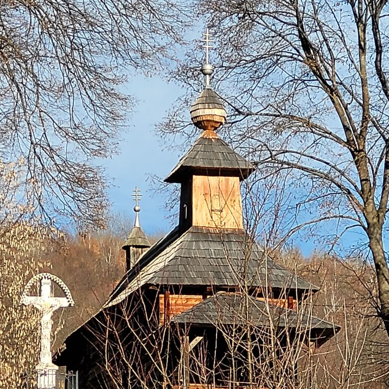 Wooden church Of St. George in Jalova