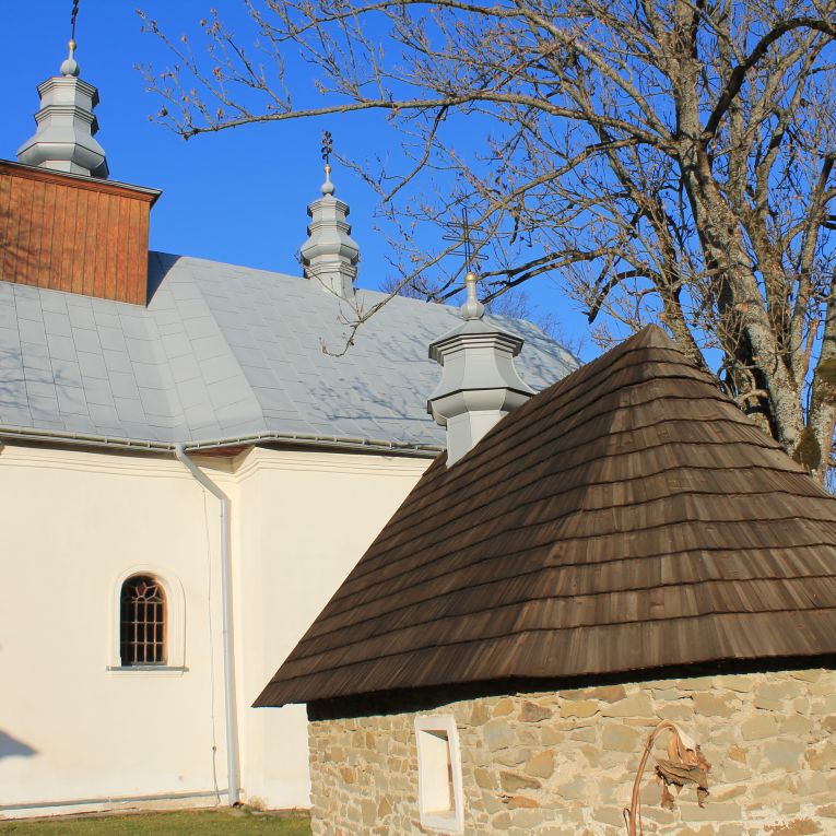 Cerkiew św. Męczennicy Paraskewii w Łopience.