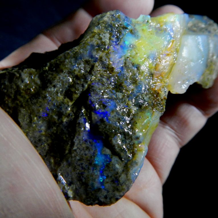 Slovenian opal bane