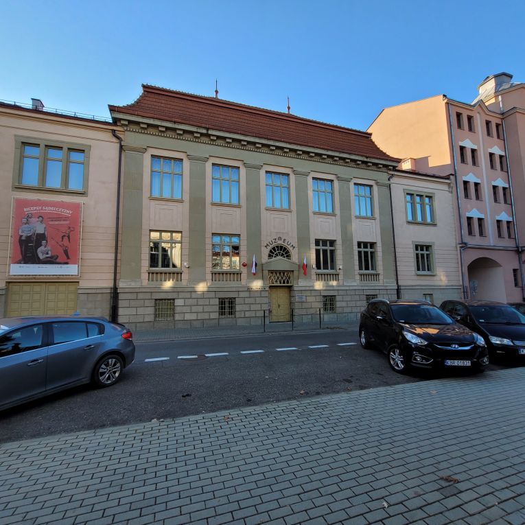Okresné múzeum v Nowom Sączi.