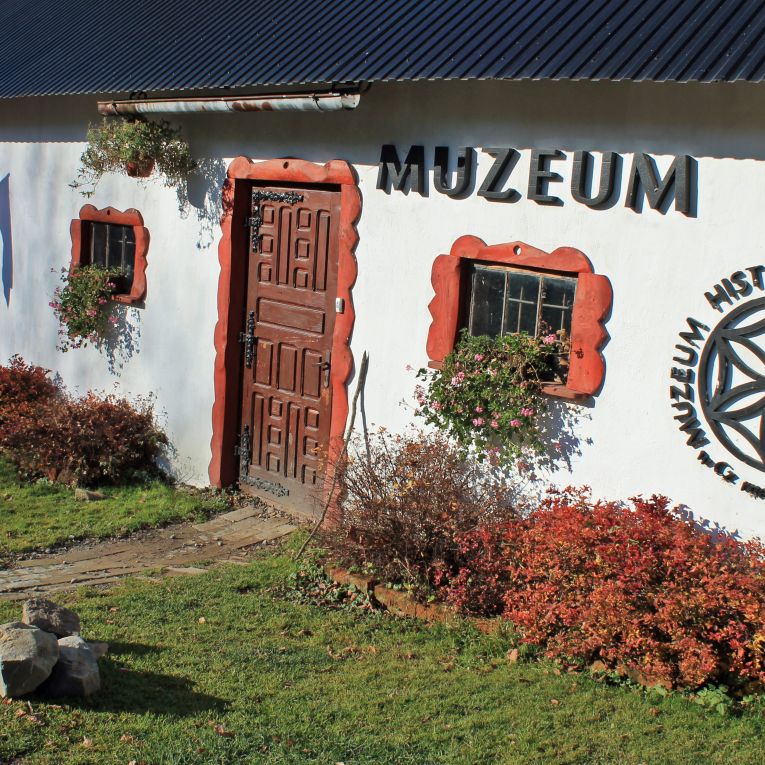 Múzeum histórie pohoria Bieszczady v Czarnej Górnej.